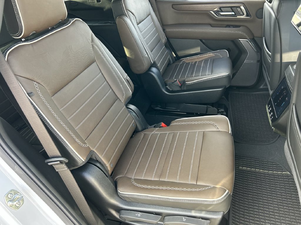 New 2026 GMC Yukon Denali Ultimate AWD/4WD image 28