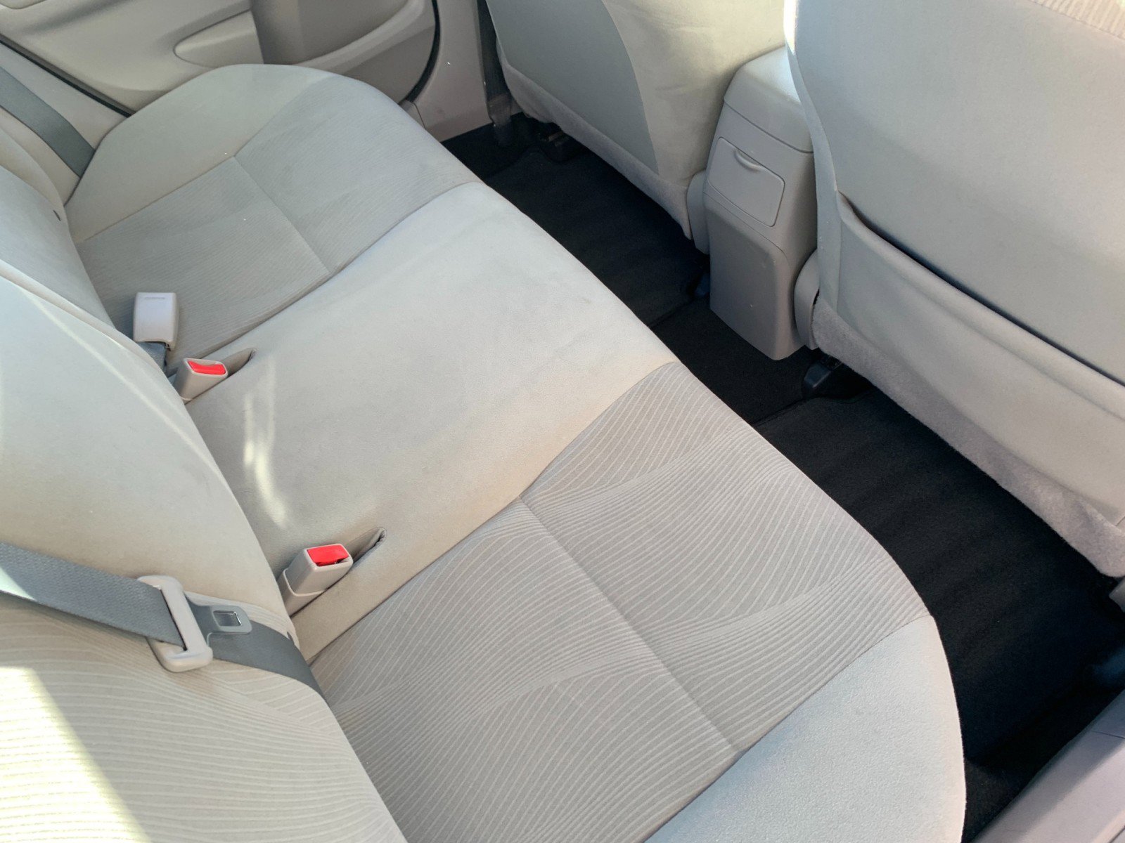 Used 2013 Toyota Corolla LE image 26