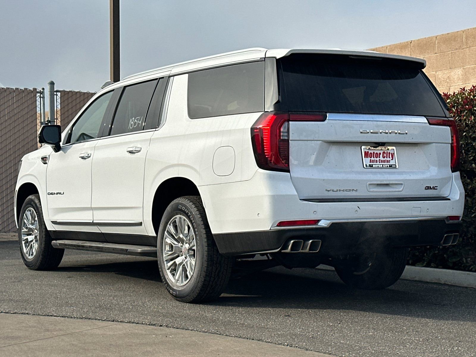 New 2026 GMC Yukon XL Denali AWD/4WD image 6