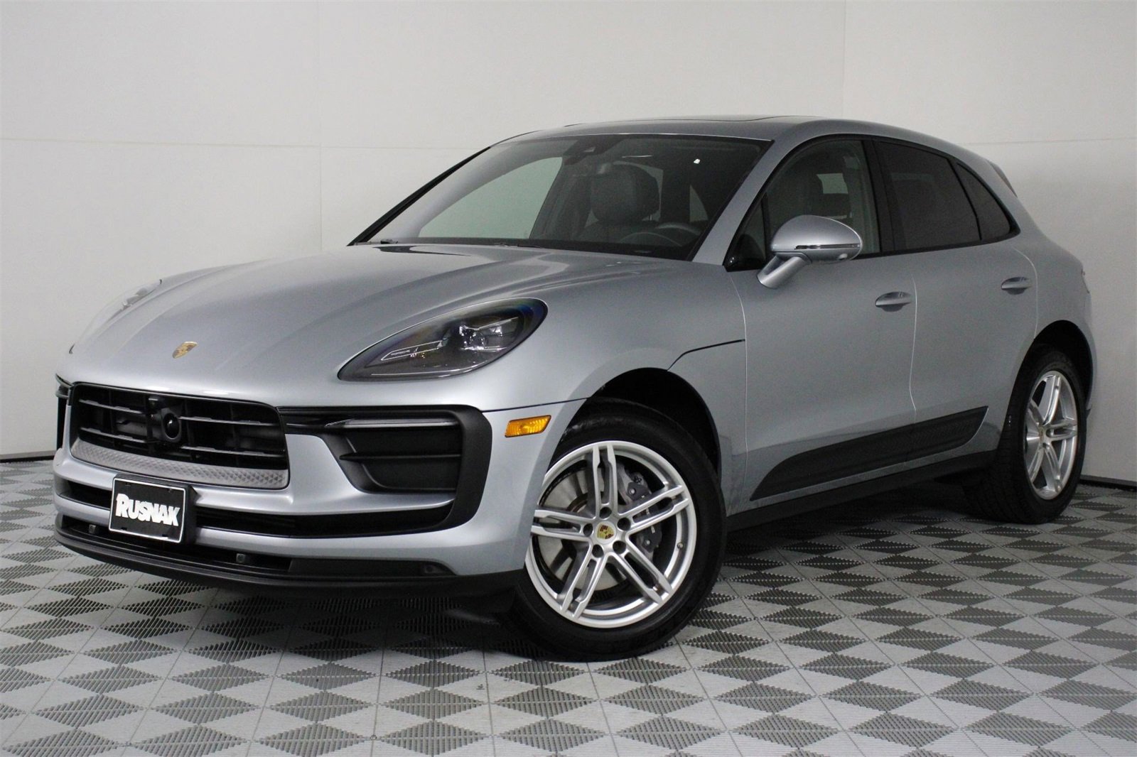 Certified 2025 Porsche Macan