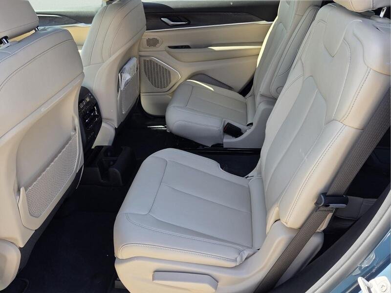 Certified 2026 Jeep Grand Cherokee L Limited w/ Limited Altitude Package RWD image 12