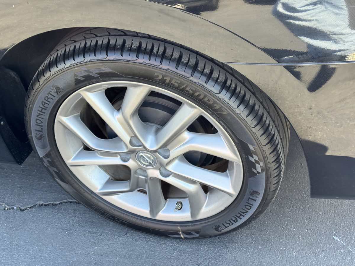 Used 2014 Nissan Sentra SR FWD image 24