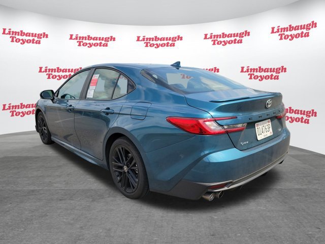 Used 2025 Toyota Camry SE image 22