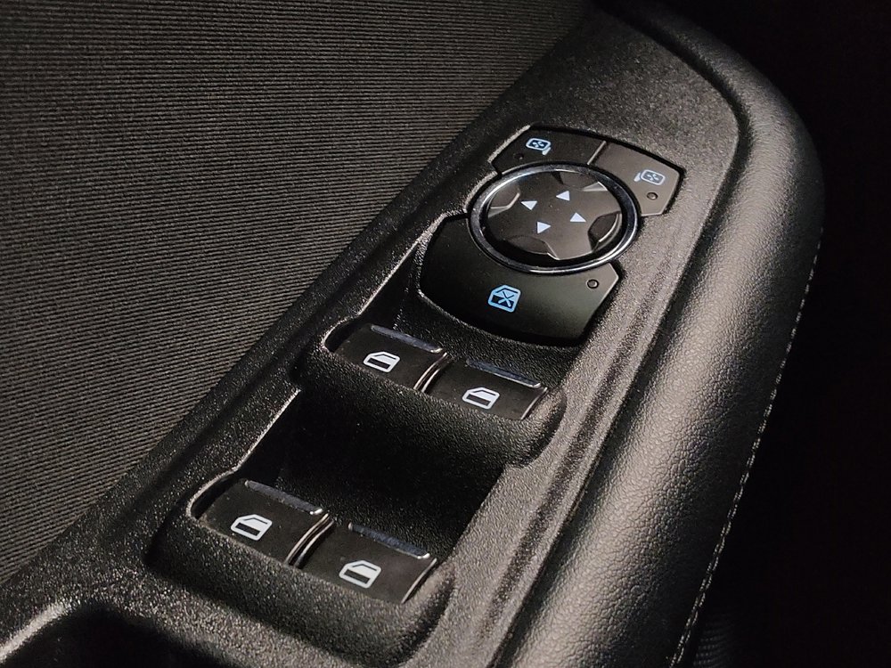 Used 2018 Ford Edge SE FWD image 27