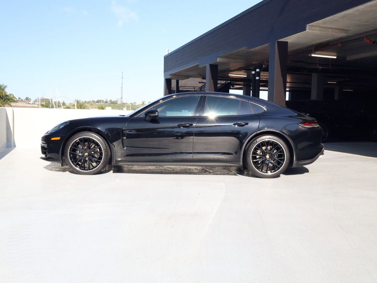 Certified 2023 Porsche Panamera image 2