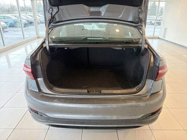 Used 2025 Volkswagen Jetta Sport image 15