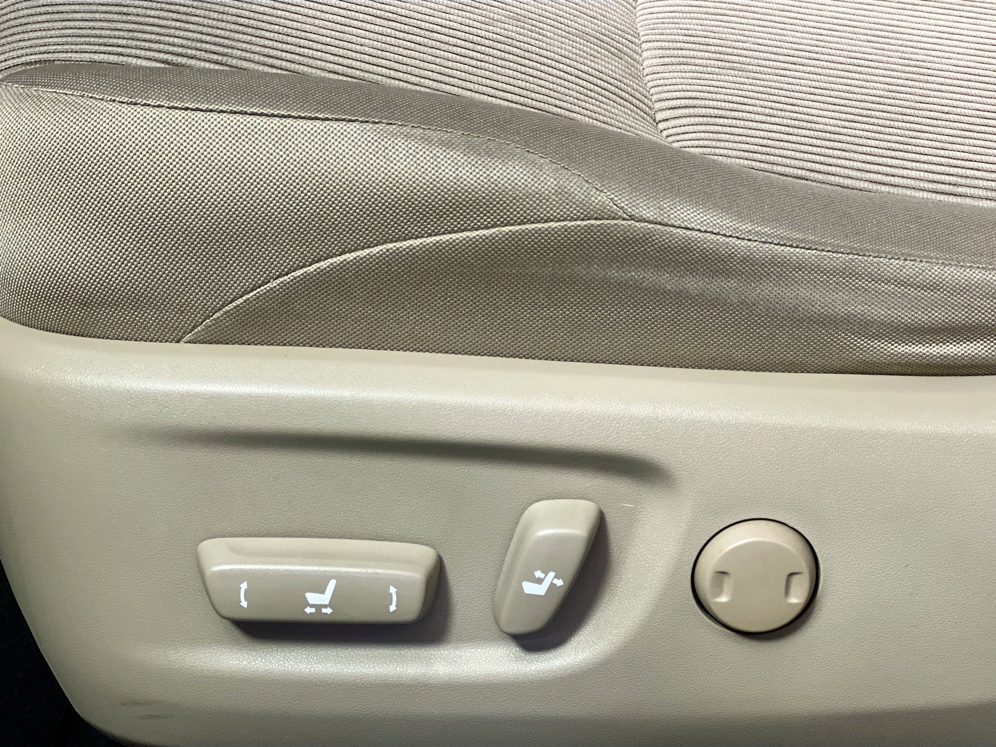 Used 2016 Toyota 4Runner SR5 image 15