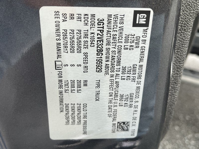 Used 2011 GMC Sierra 1500 SLE w/ Power Tech Package AWD/4WD image 9
