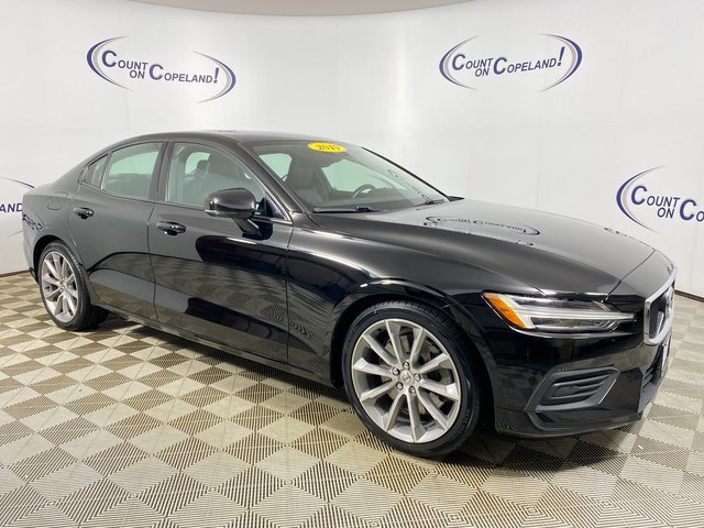 Used 2019 Volvo S60 T6 Momentum w/ Multimedia Package