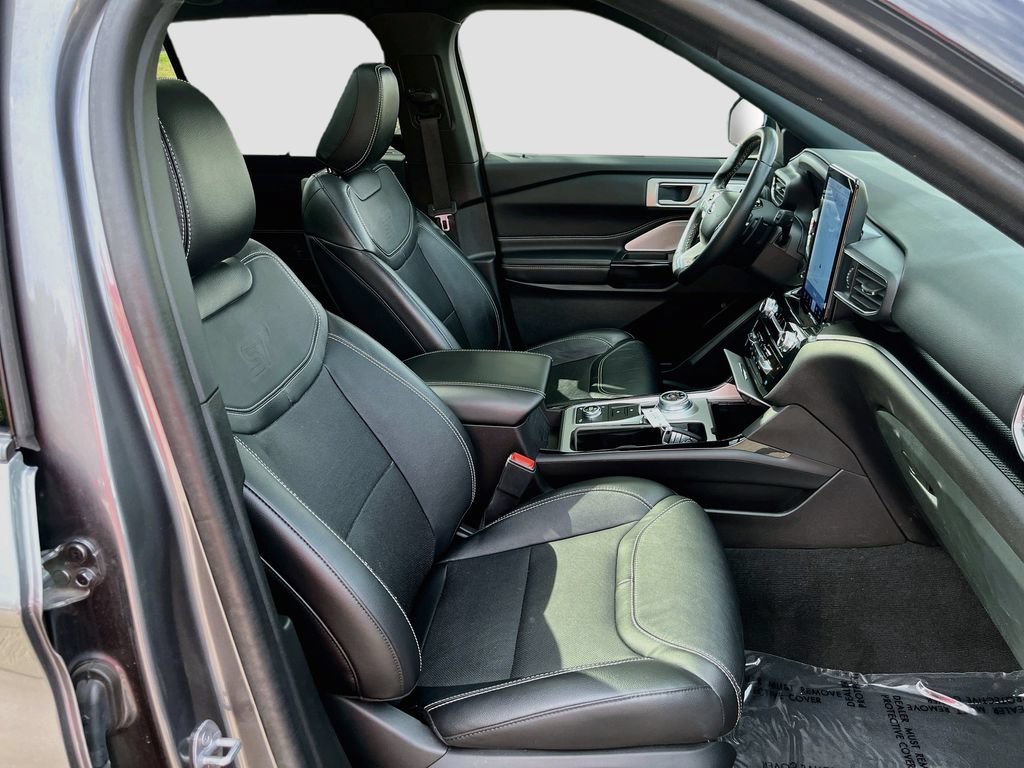 Used 2023 Ford Explorer ST w/ Equipment Group 401A AWD/4WD image 31