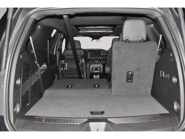 Used 2024 GMC Yukon Denali AWD/4WD image 16