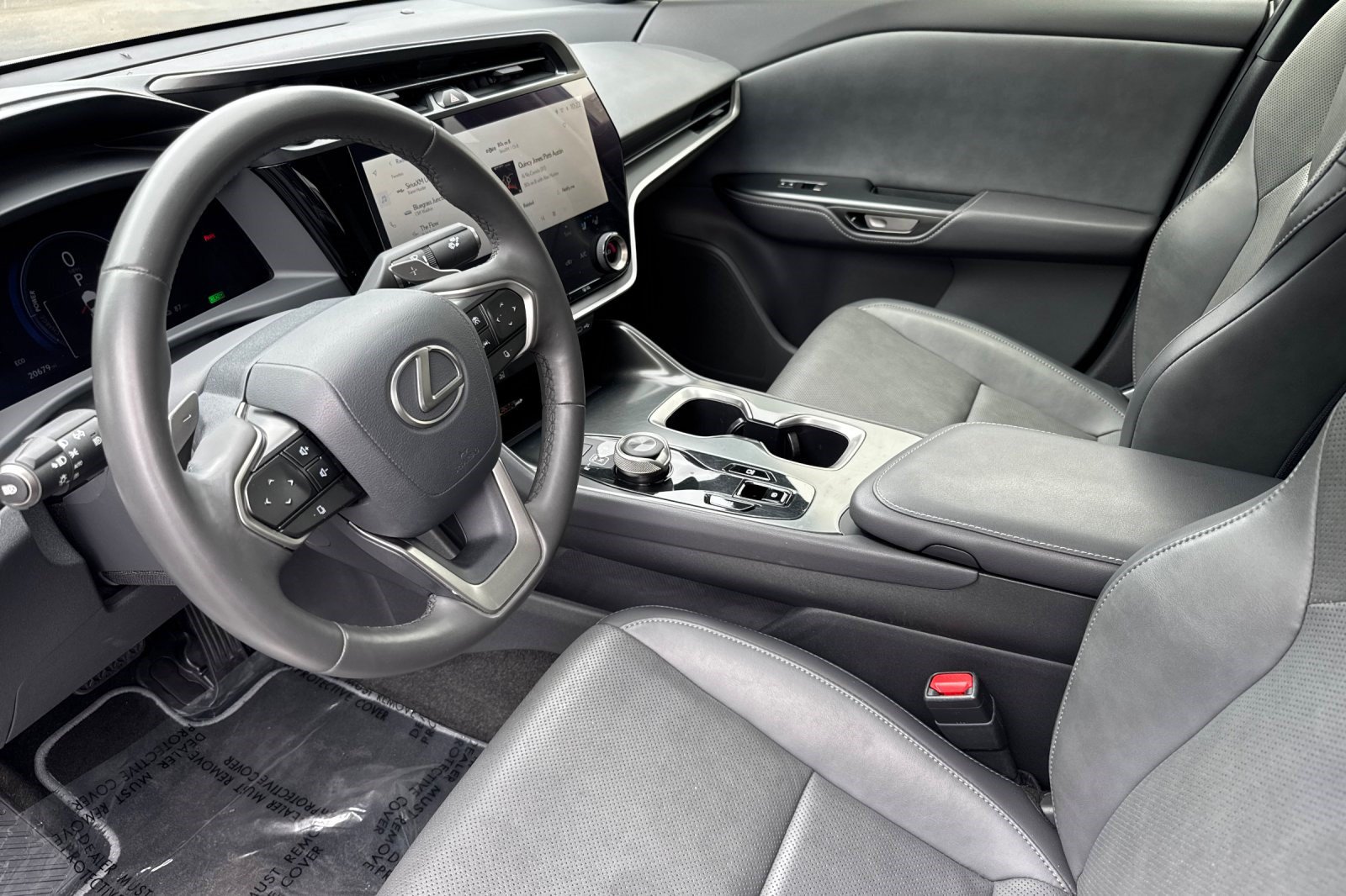 Certified 2024 Lexus RZ 450e Premium w/ Technology Package AWD/4WD image 11