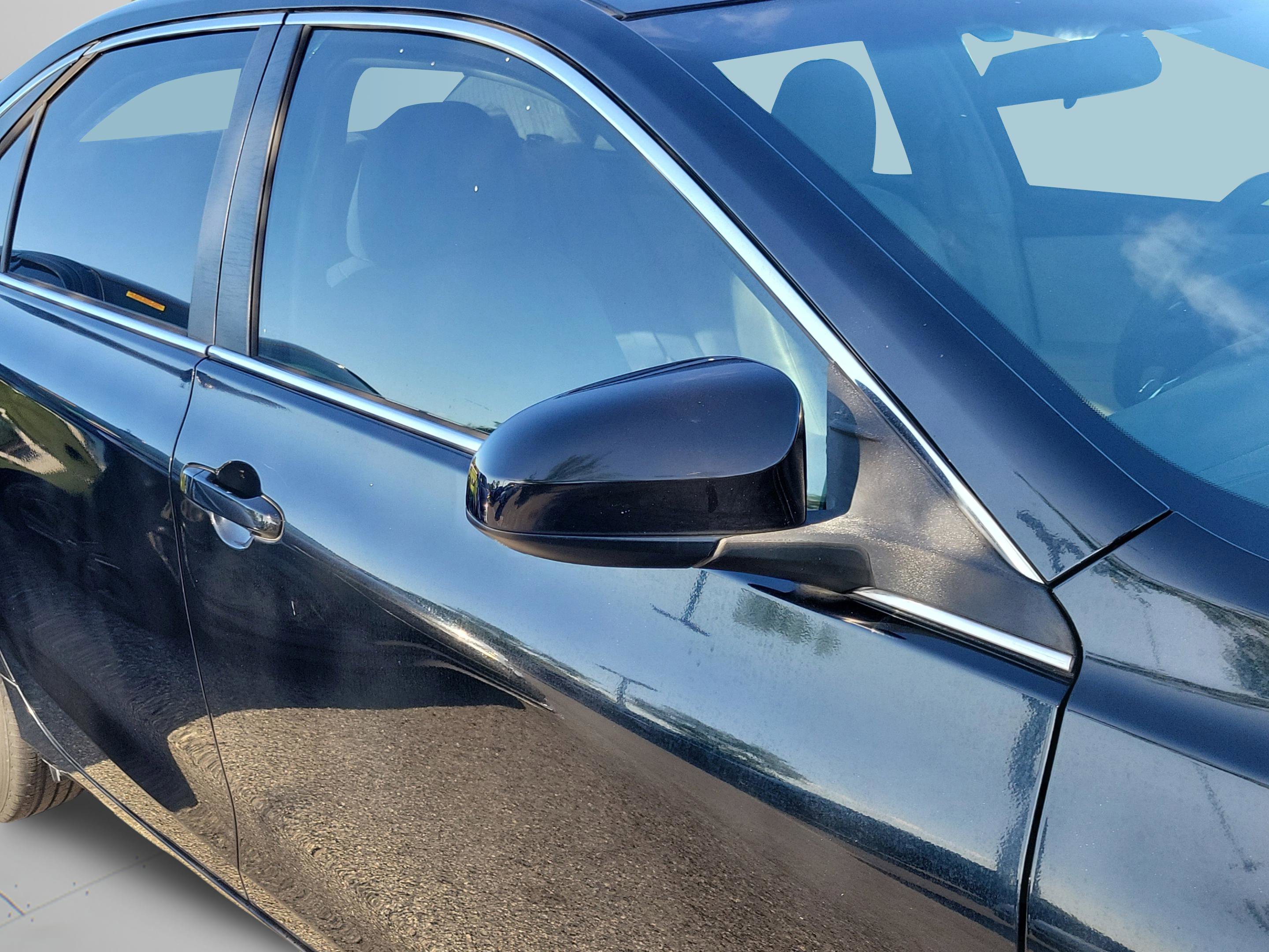 Used 2016 Toyota Camry LE FWD image 16