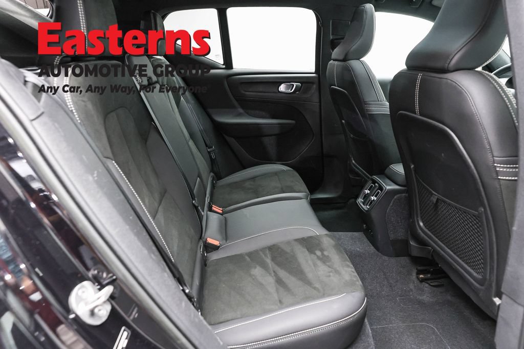 Used 2022 Volvo XC40 P8 Recharge Plus AWD/4WD image 22