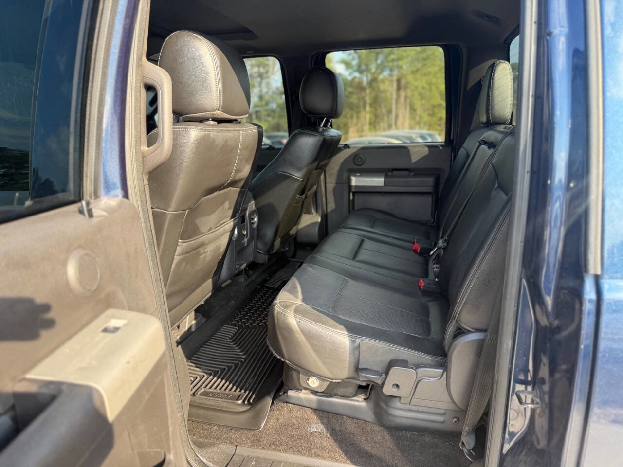 Used 2015 Ford F250 Lariat w/ Lariat Ultimate Package image 8