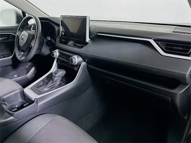 Used 2024 Toyota RAV4 XLE image 29