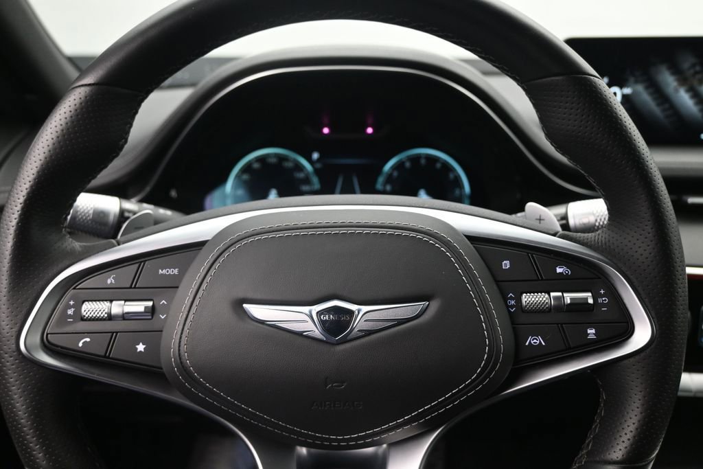 Used 2024 Genesis GV70 2.5T w/ Sport Prestige Package AWD/4WD image 13