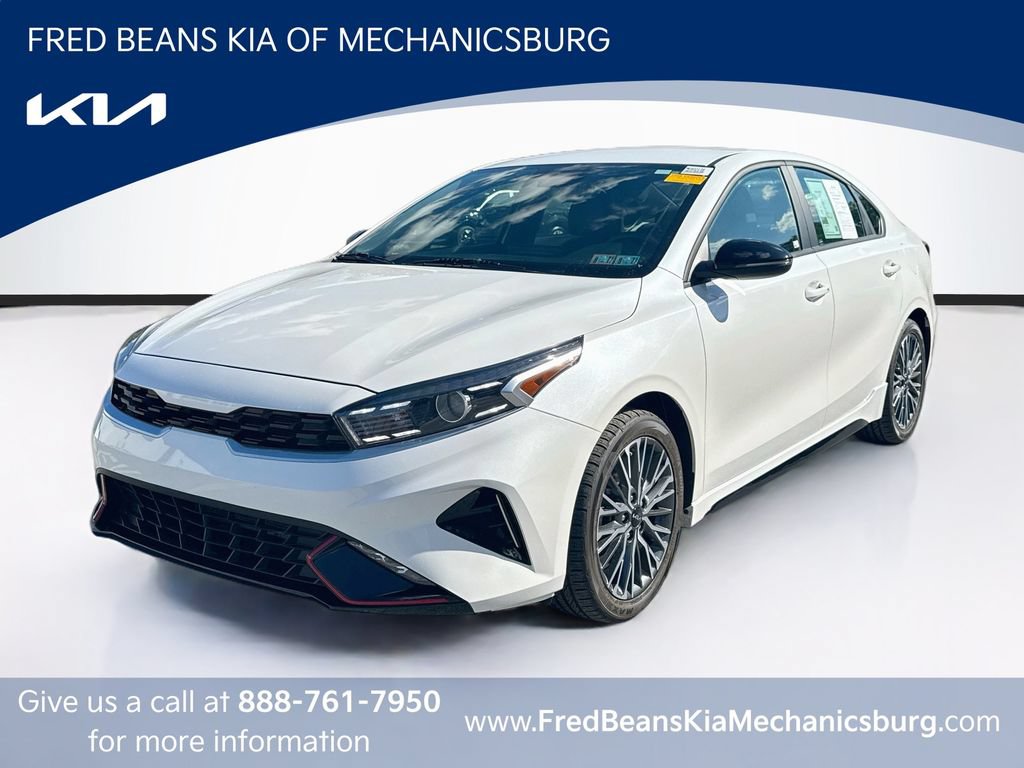 Certified 2023 Kia Forte GT-Line FWD image 3