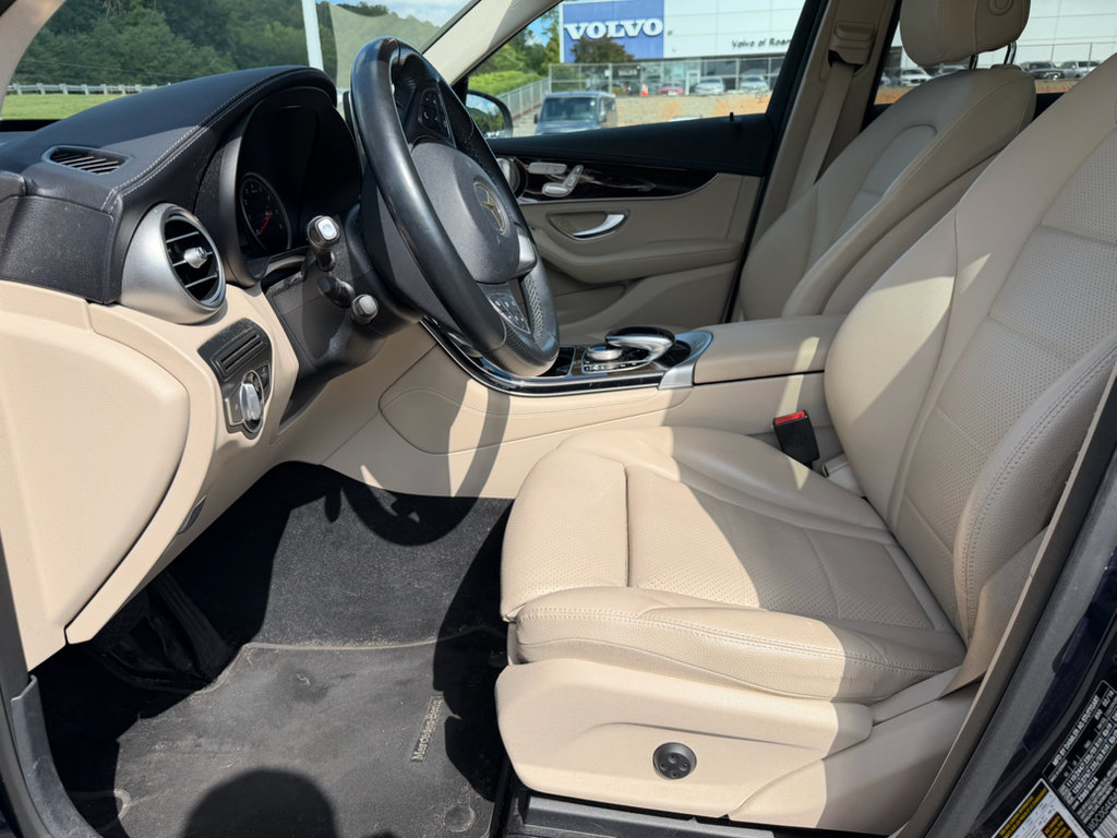 Used 2016 Mercedes-Benz GLC 300 4MATIC image 6