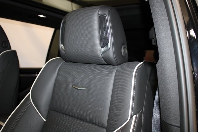 New 2026 Cadillac Escalade ESV Luxury w/ Touring Package image 6