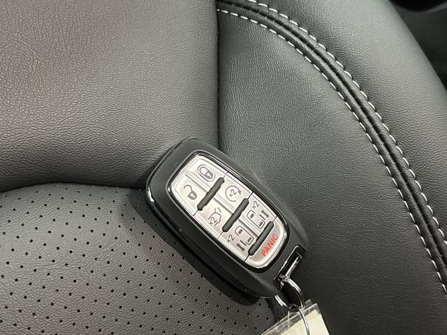 New 2026 Chrysler Pacifica Select image 28