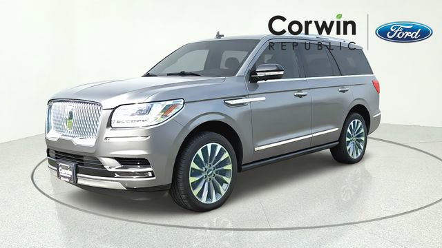 Used 2021 Lincoln Navigator Reserve AWD/4WD image 3