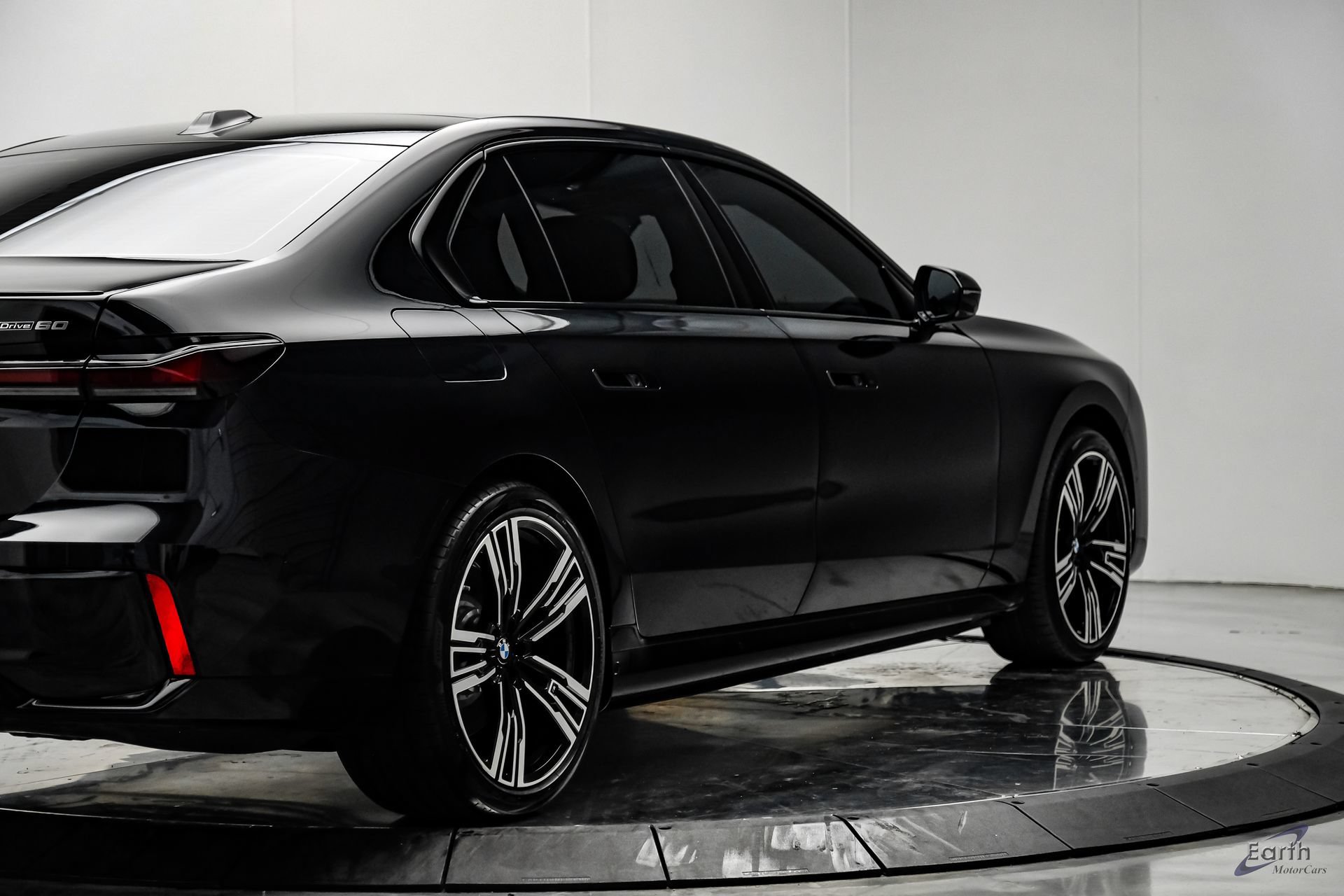 Used 2025 BMW i7 xDrive60 w/ Executive Package AWD/4WD image 20