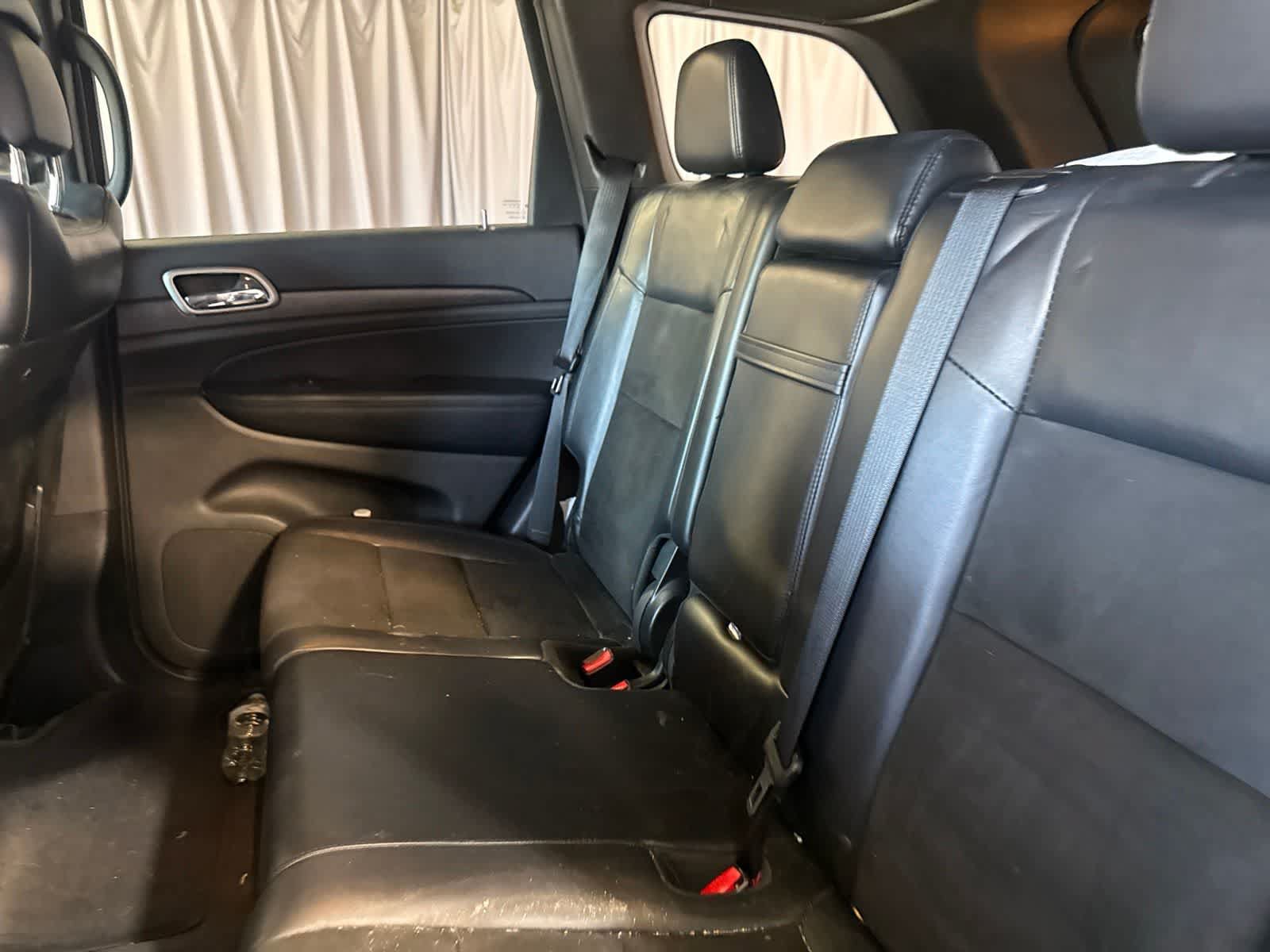 Used 2018 Jeep Grand Cherokee Altitude AWD/4WD image 17