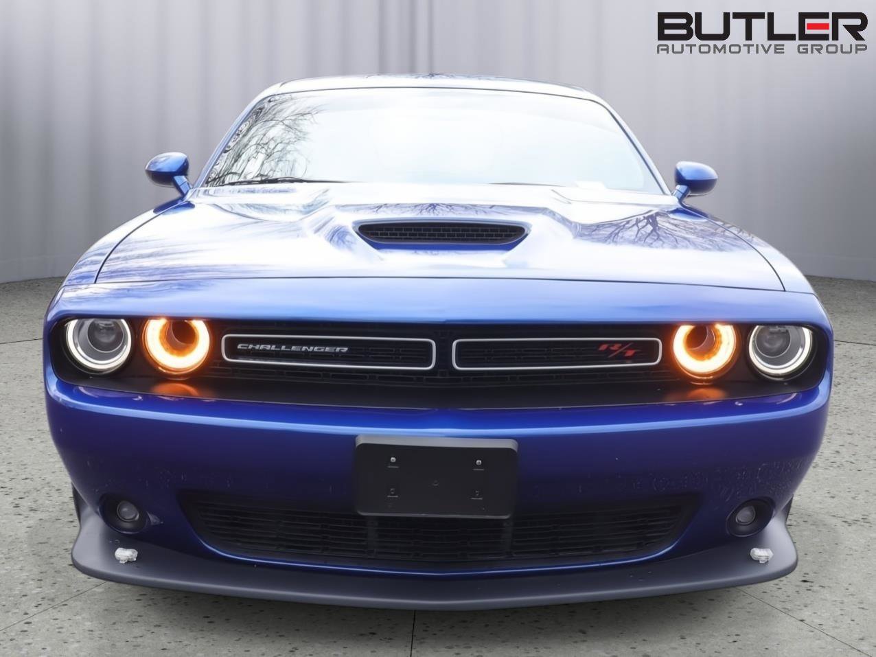 Used 2019 Dodge Challenger R/T w/ Plus Package image 2