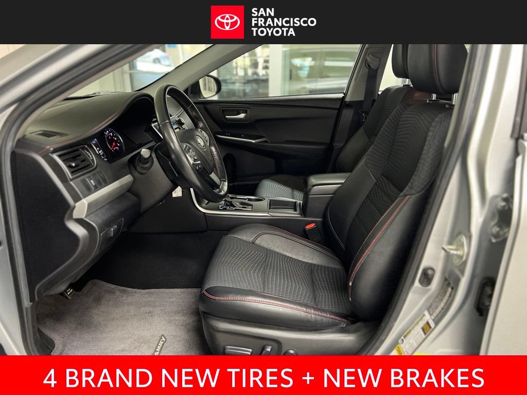 Used 2015 Toyota Camry SE FWD image 11