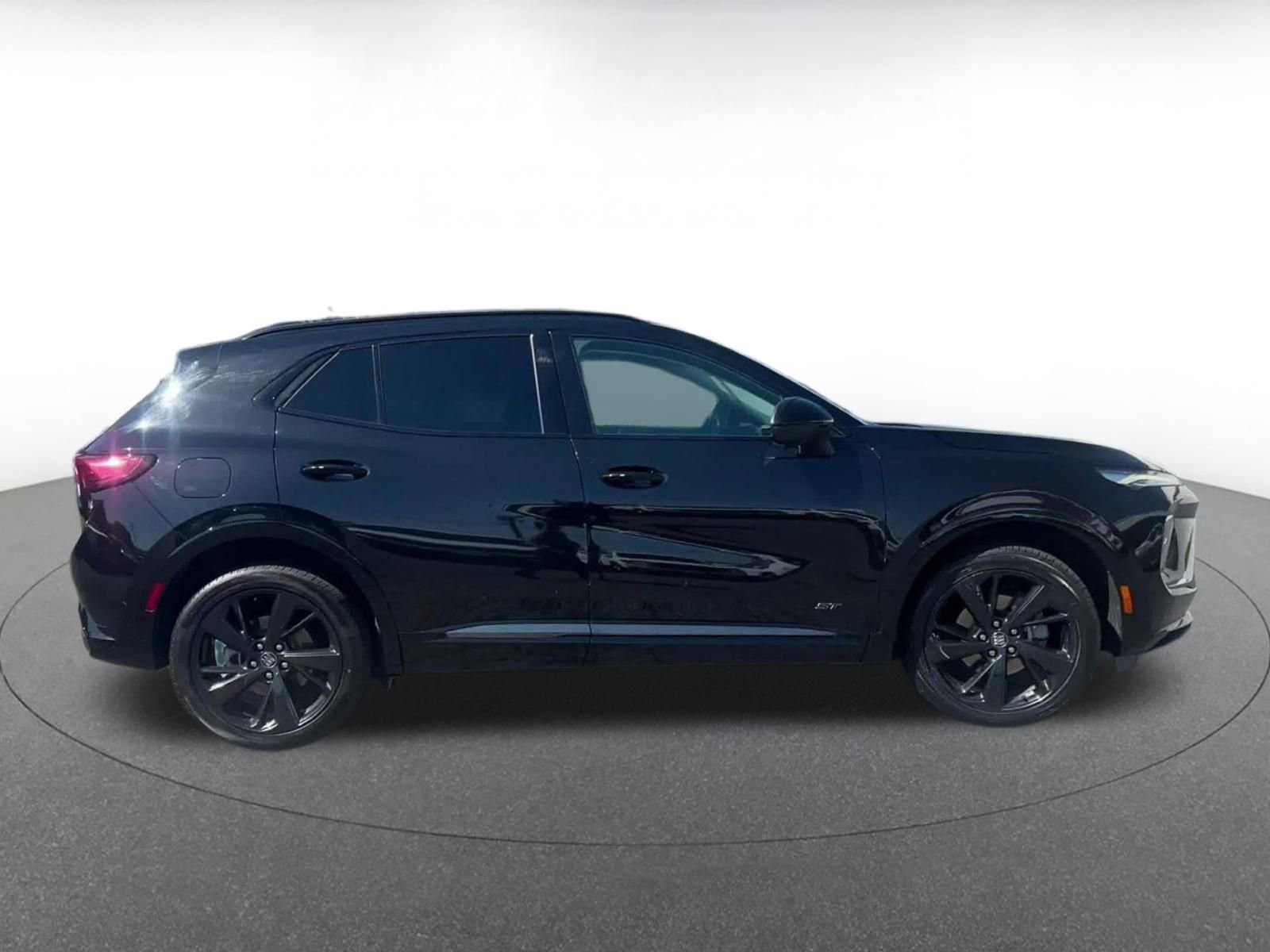 Used 2024 Buick Envision Sport Touring image 16