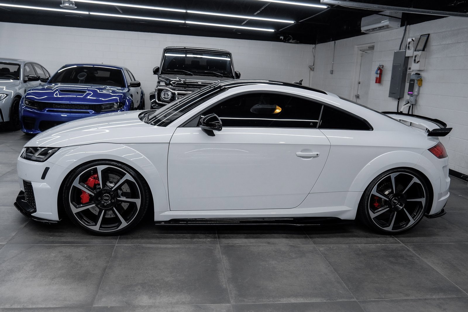 Used 2019 Audi TT RS w/ Technology Package image 18