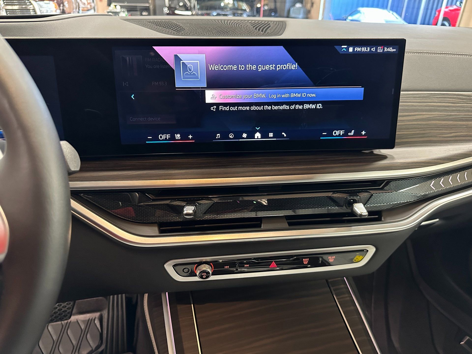 Used 2025 BMW X7 xDrive40i image 39