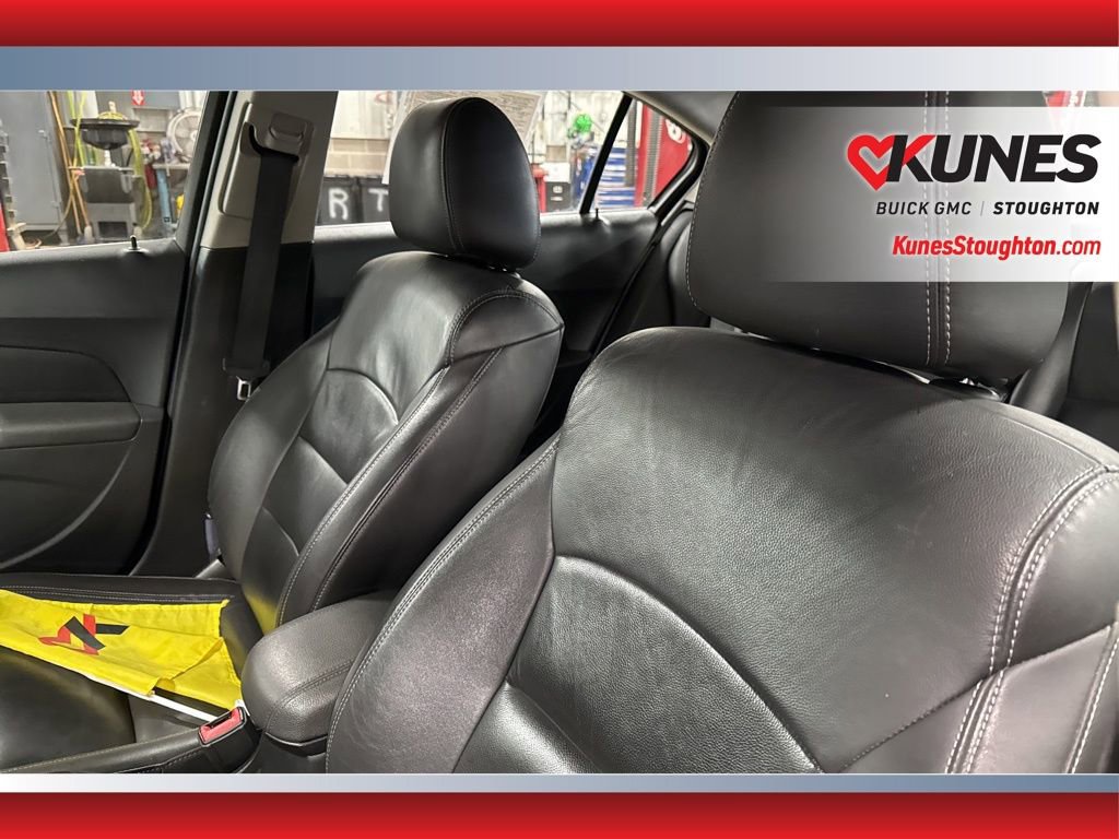 Used 2015 Chevrolet Cruze LTZ w/ Sun, Sound and Sport Package image 21