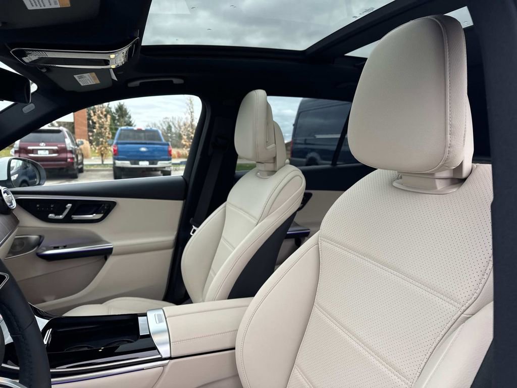 New 2026 Mercedes-Benz GLC 300 4MATIC image 19