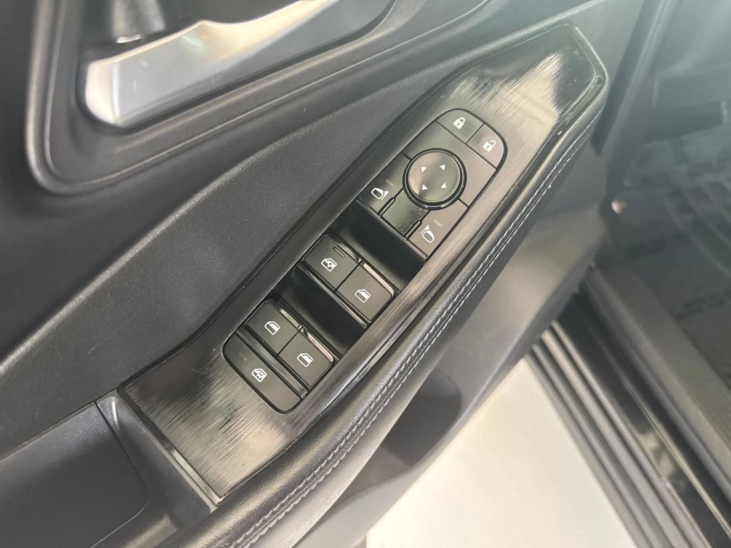 Used 2024 Nissan Rogue SV AWD/4WD image 14