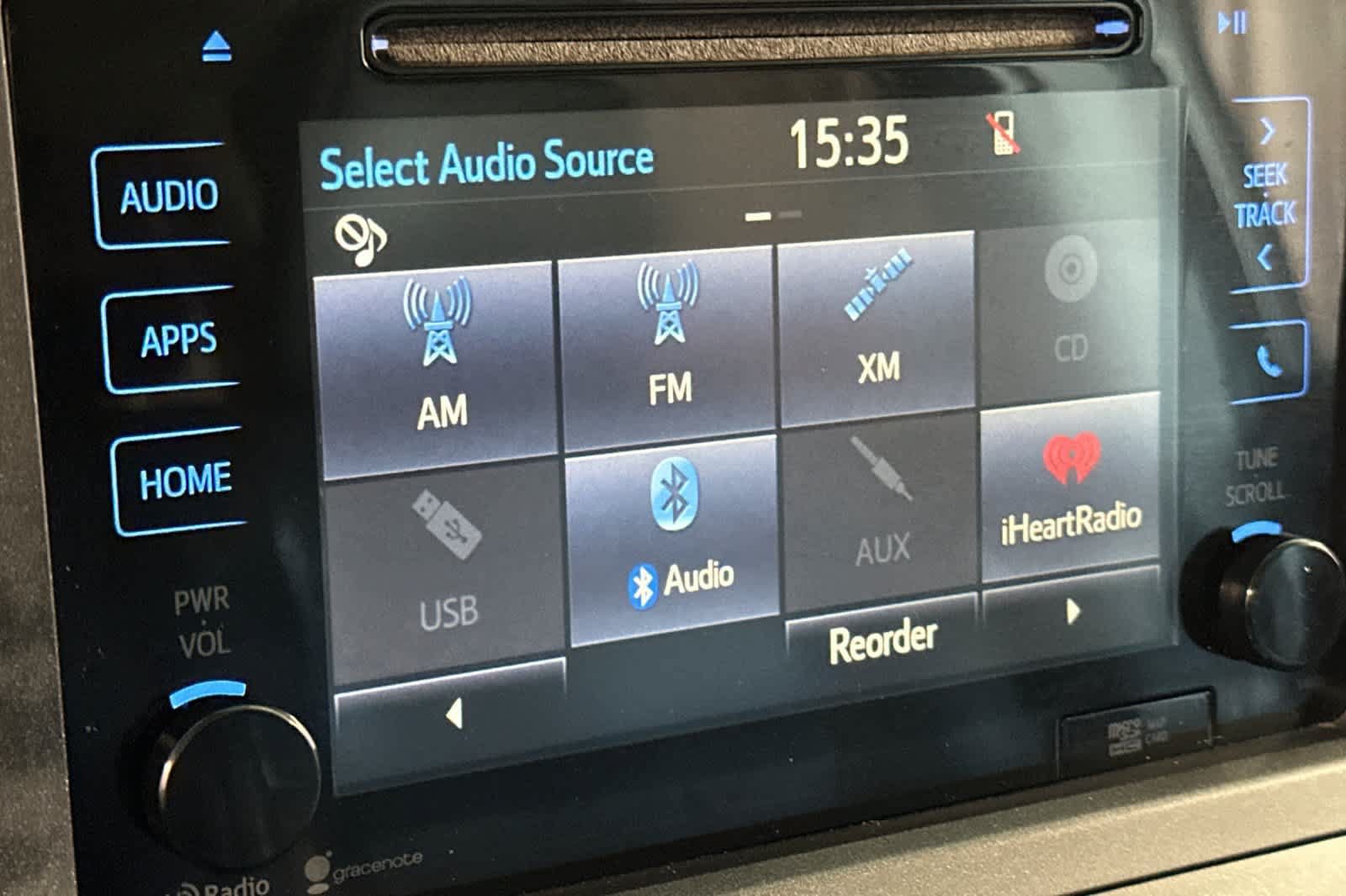 Used 2015 Toyota Sienna SE w/ SE Preferred Package FWD image 23