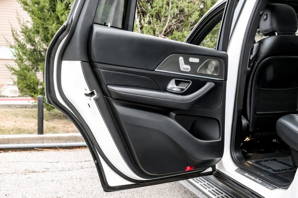 Used 2021 Mercedes-Benz GLS 580 4MATIC image 57