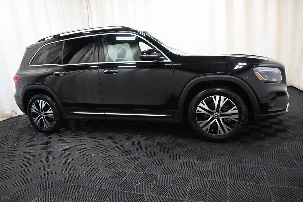 Used 2024 Mercedes-Benz GLB 250 4MATIC image 14