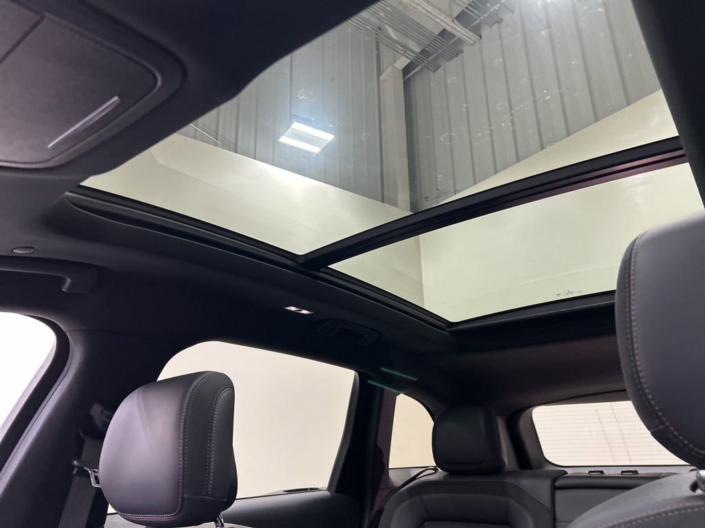 Certified 2025 Lincoln Nautilus Reserve w/ Jet Appearance Package image 28