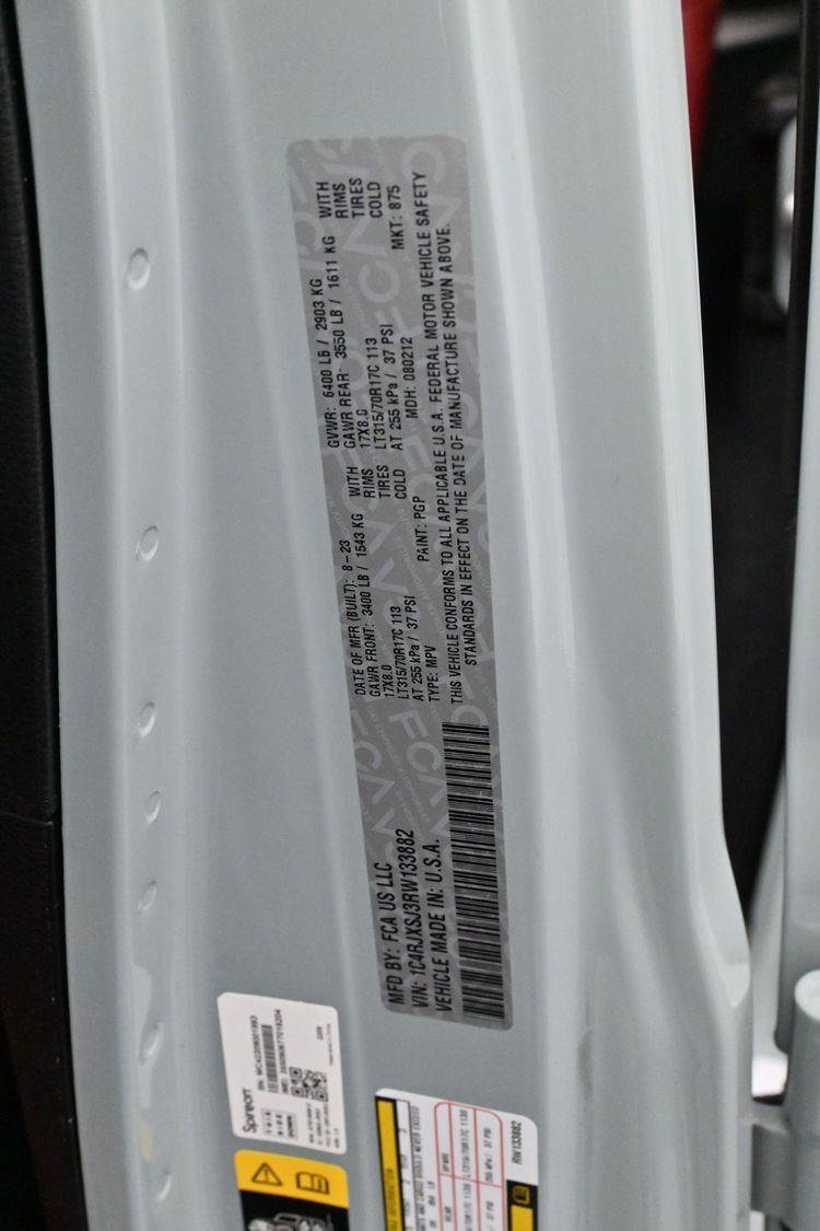 Used 2024 Jeep Wrangler Unlimited Rubicon 392 image 39