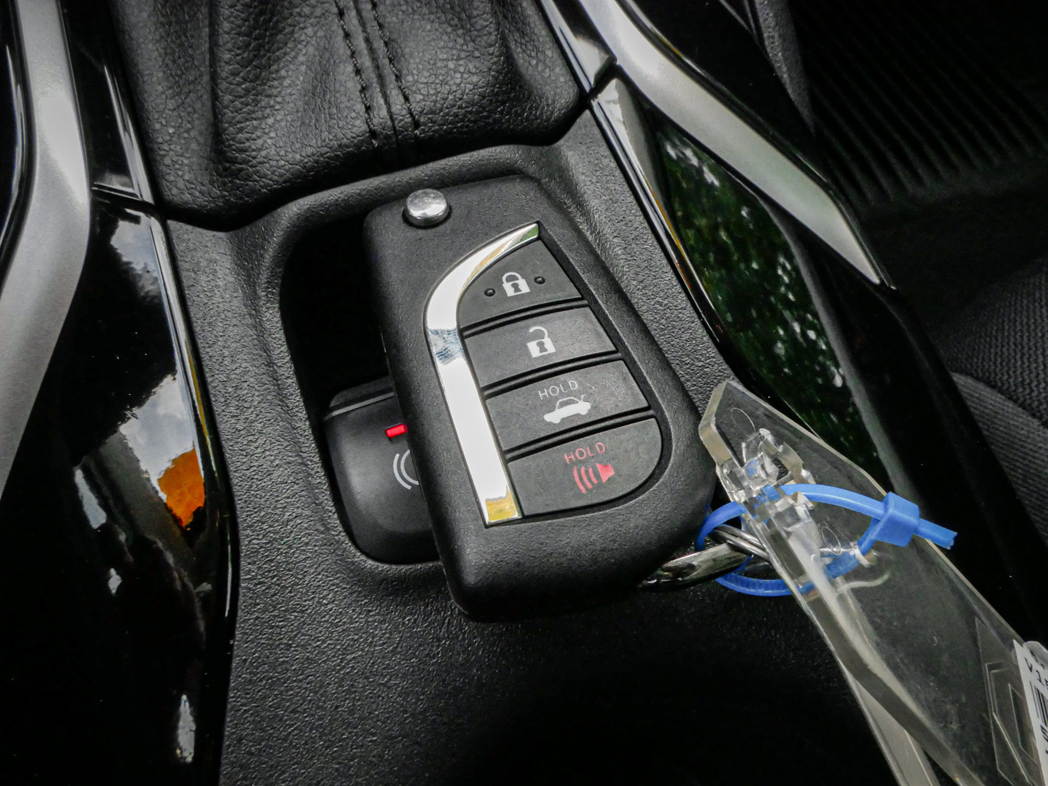 Used 2022 Toyota Corolla LE FWD image 34