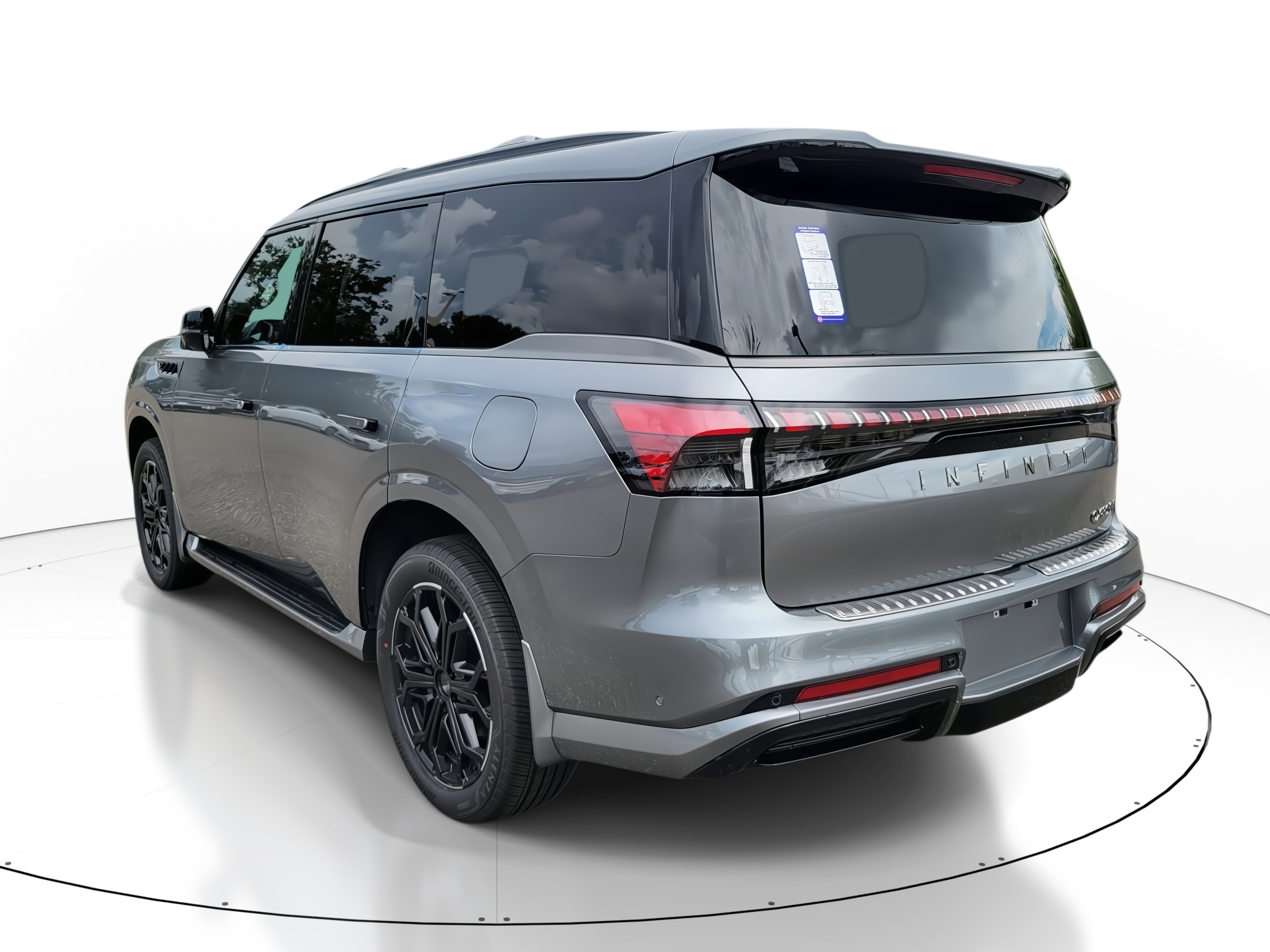 New 2026 INFINITI QX80 4WD image 4