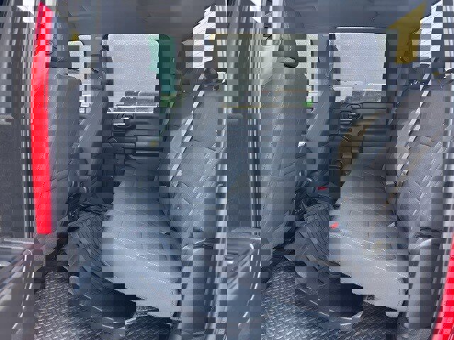 Used 2022 Chevrolet Silverado 2500 LT w/ Convenience Package image 18