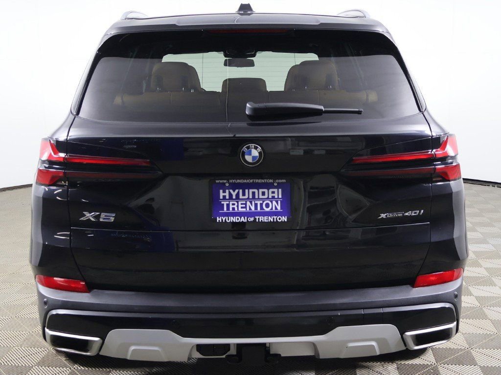Used 2024 BMW X5 xDrive40i w/ Premium Package image 15