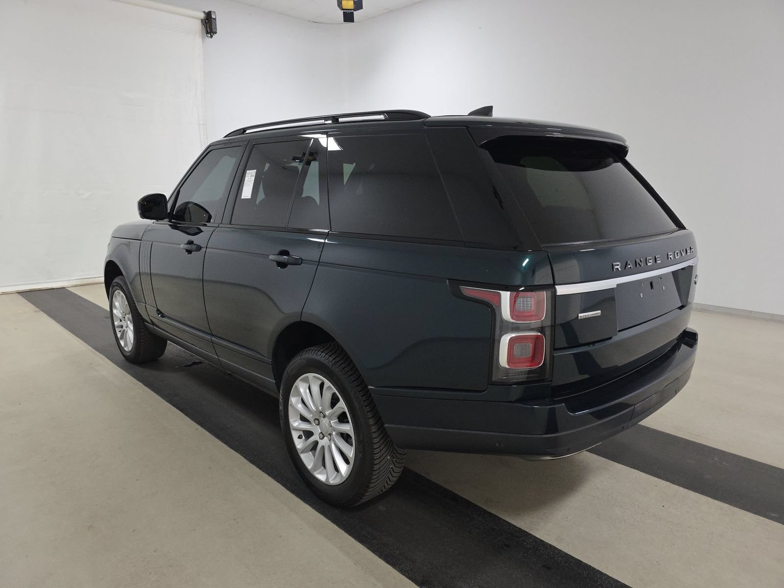 Used 2019 Land Rover Range Rover Supercharged AWD/4WD image 8