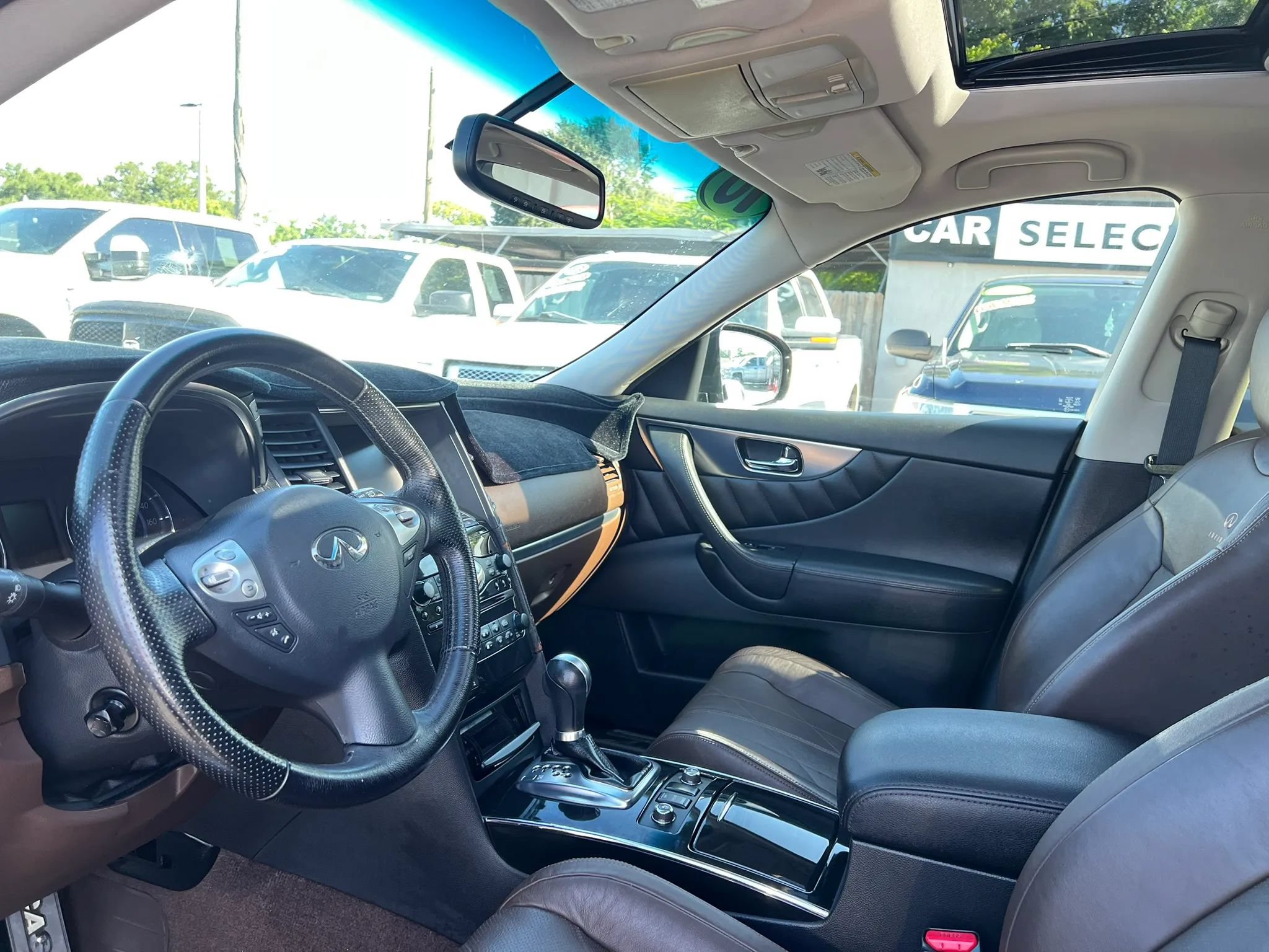 Used 2010 INFINITI FX35 AWD w/ Navigation Pkg image 9
