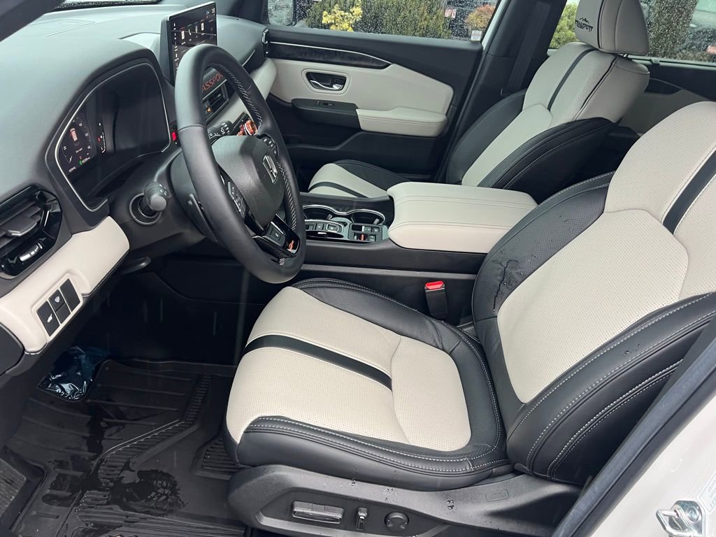 Used 2026 Honda Passport TrailSport Elite image 13