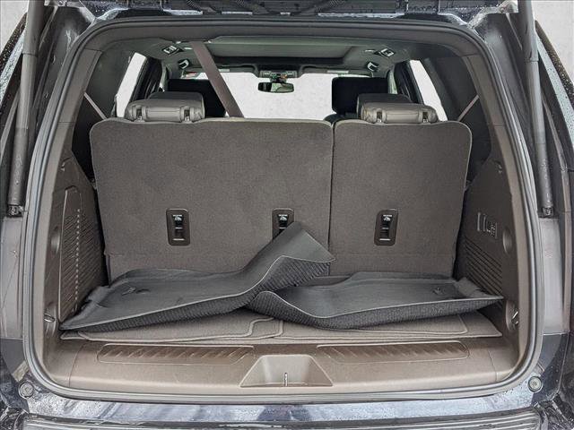 Used 2021 GMC Yukon SLT w/ SLT Luxury Plus Package image 6
