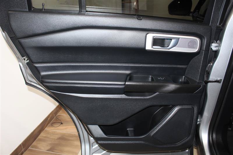 Used 2020 Ford Explorer Limited RWD image 37